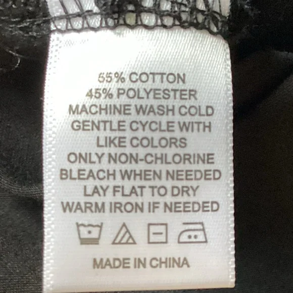 Rowdy Crowd Clothing Black T-Shirt With Fringe NWT - Picture 7 of 7